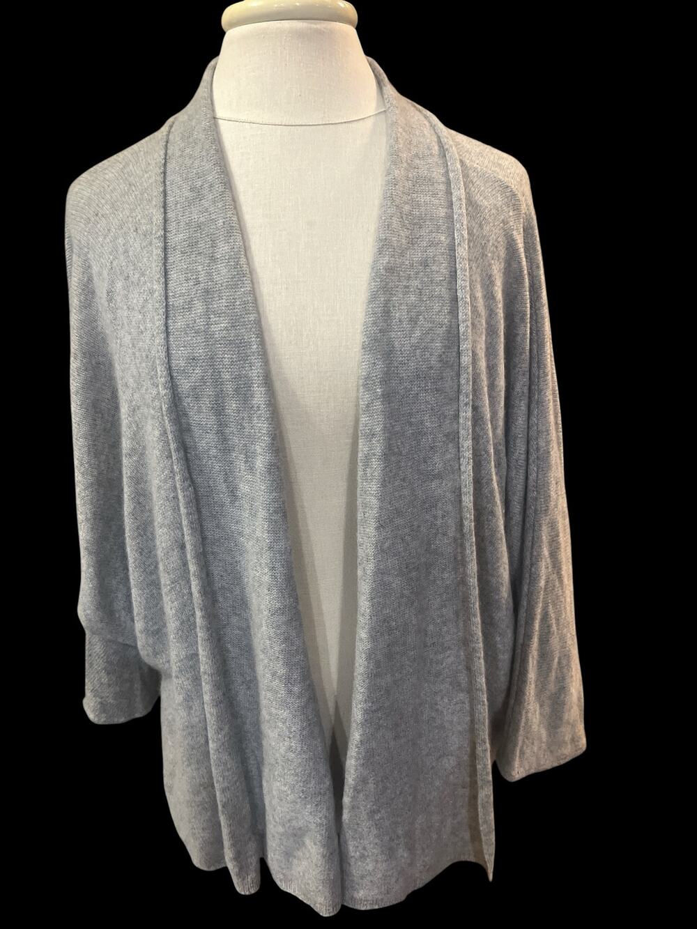 Nordstrom Cape-Cashmere-Gray-1Sz All-Relaxed drape silhouette-1113